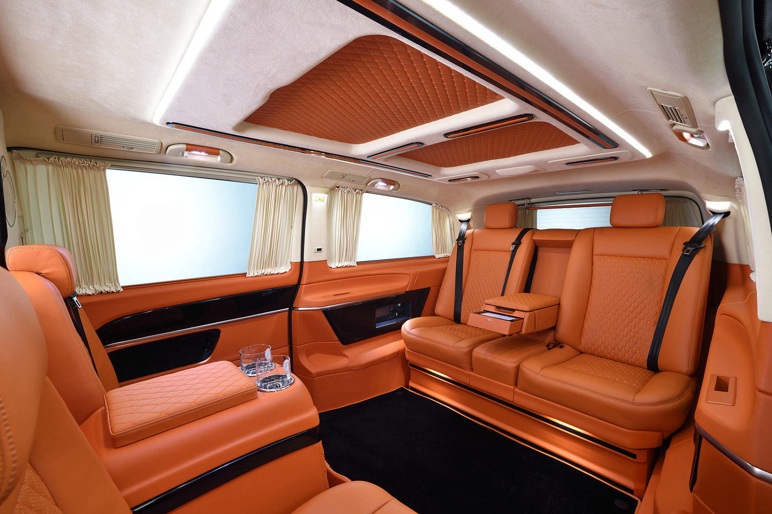 Mercedes Benz V-CLASS V 300 Мобильный офис на колесах