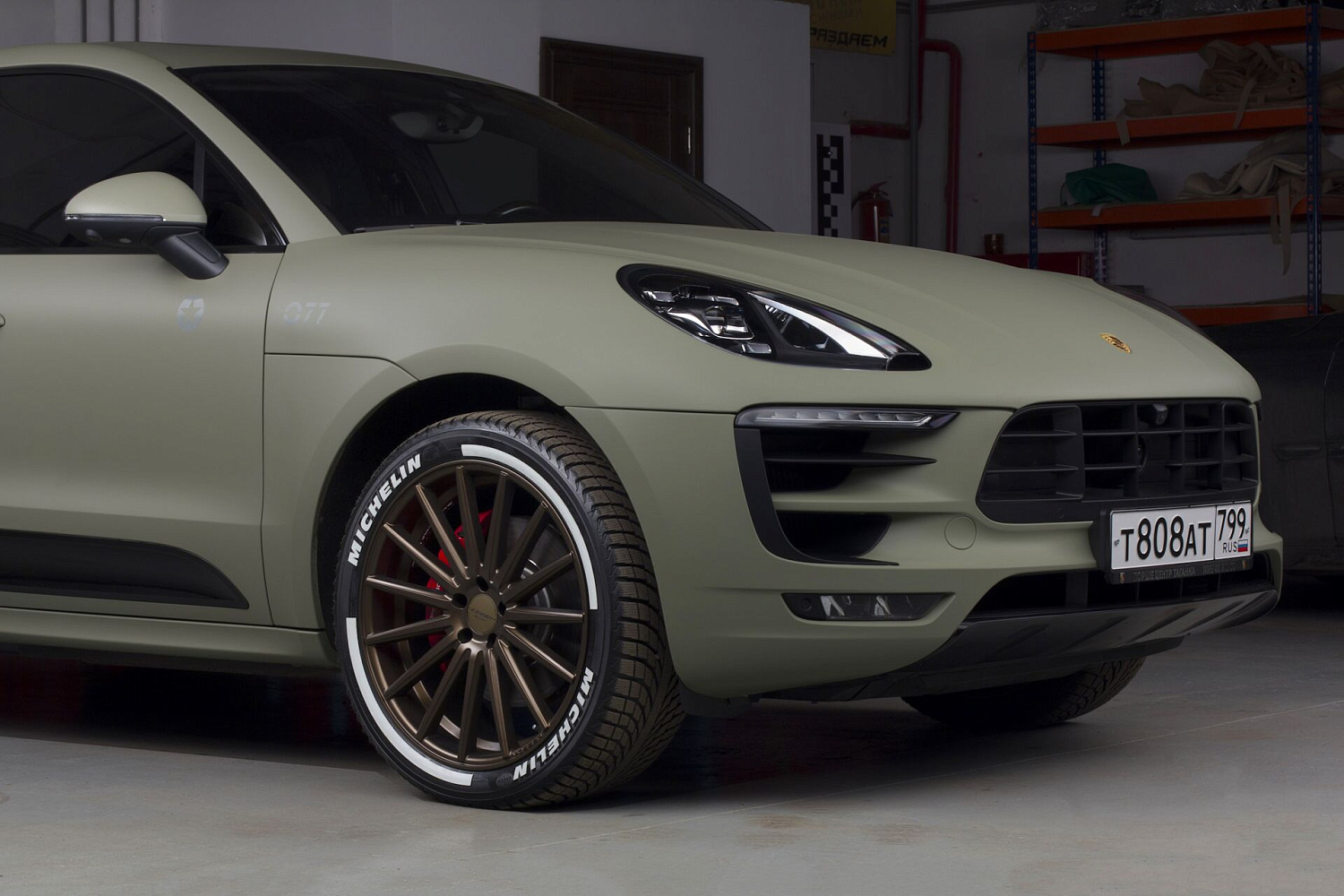 Оклейка Porsche Macan