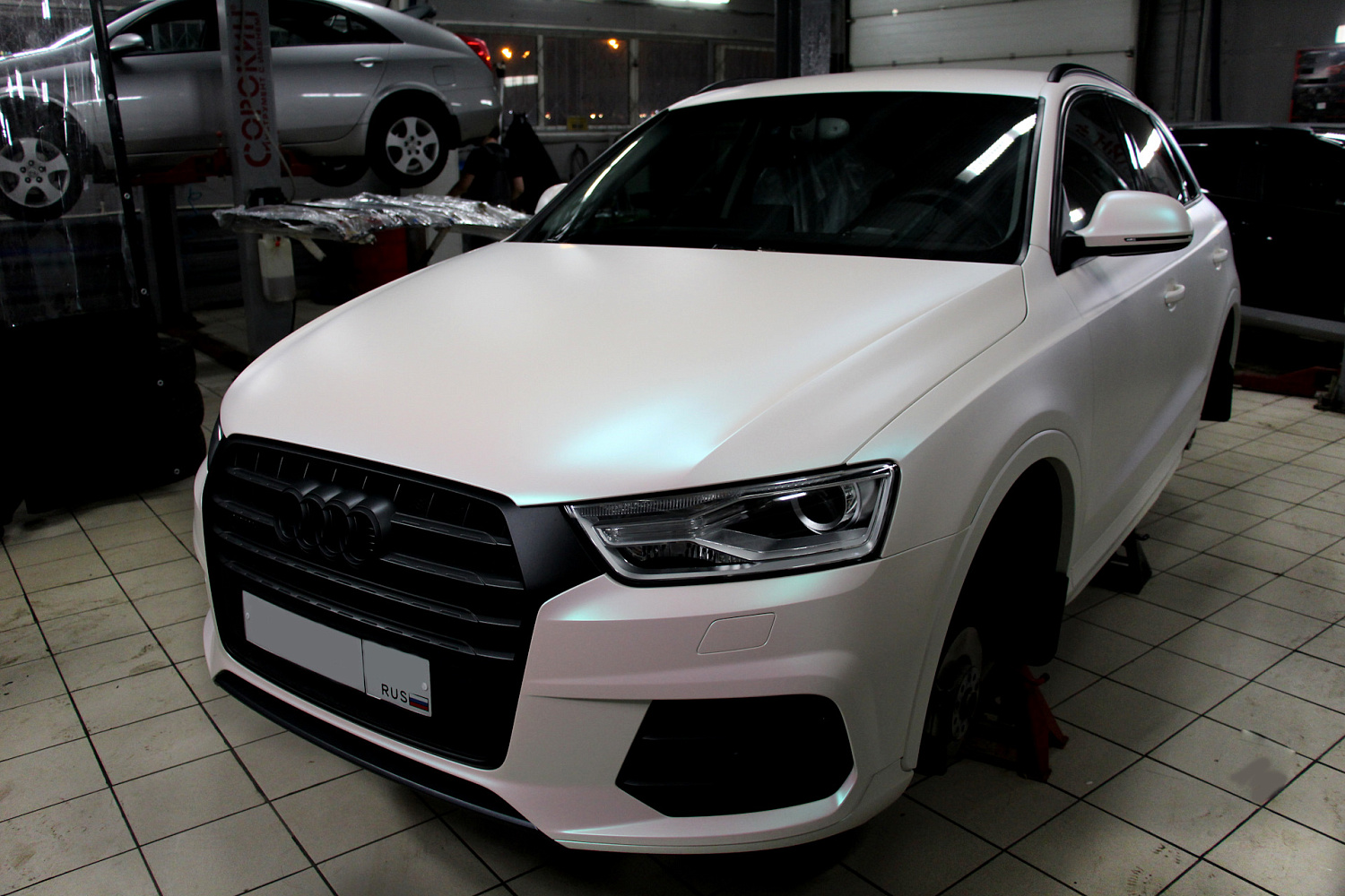 Оклейка Audi Q3