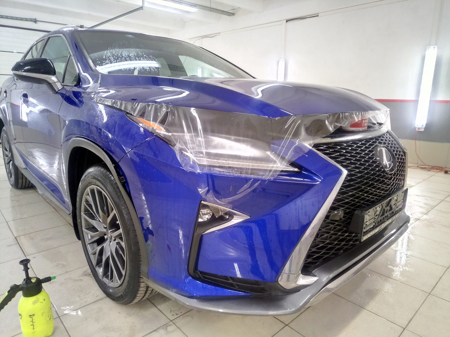 Оклейка пленкой Lexus
