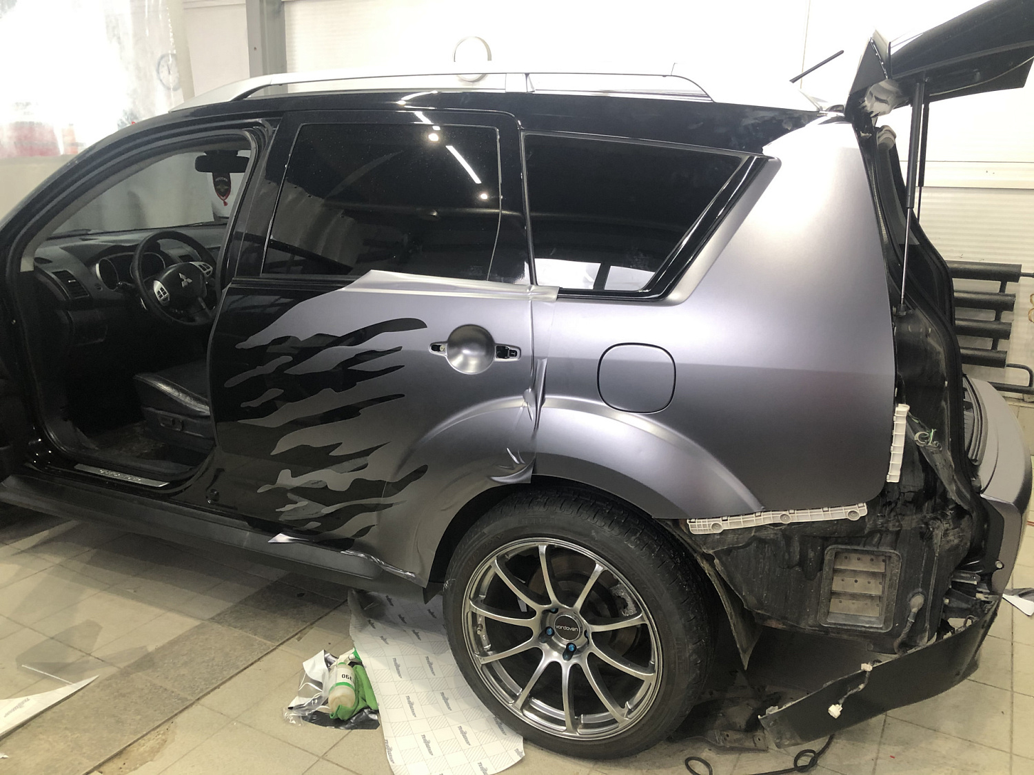 Оклейка Mitsubishi Outlander