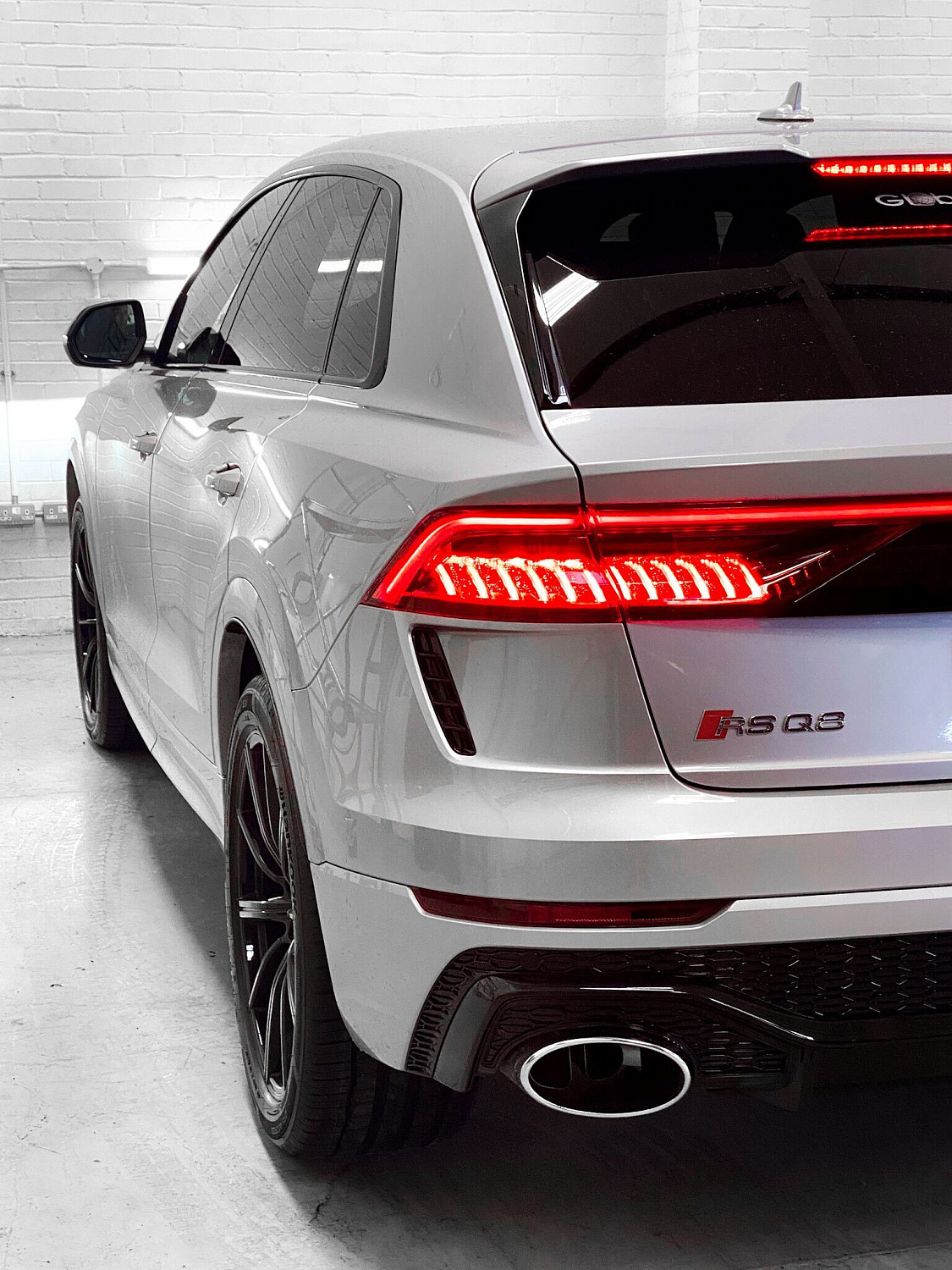 Оклейка Audi Q8