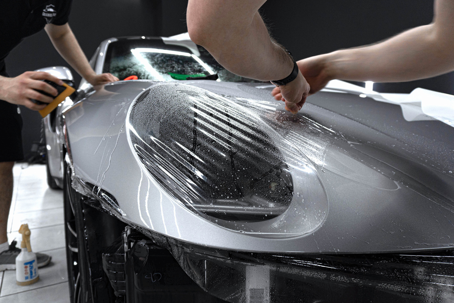 Оклейка Porsche Cayman