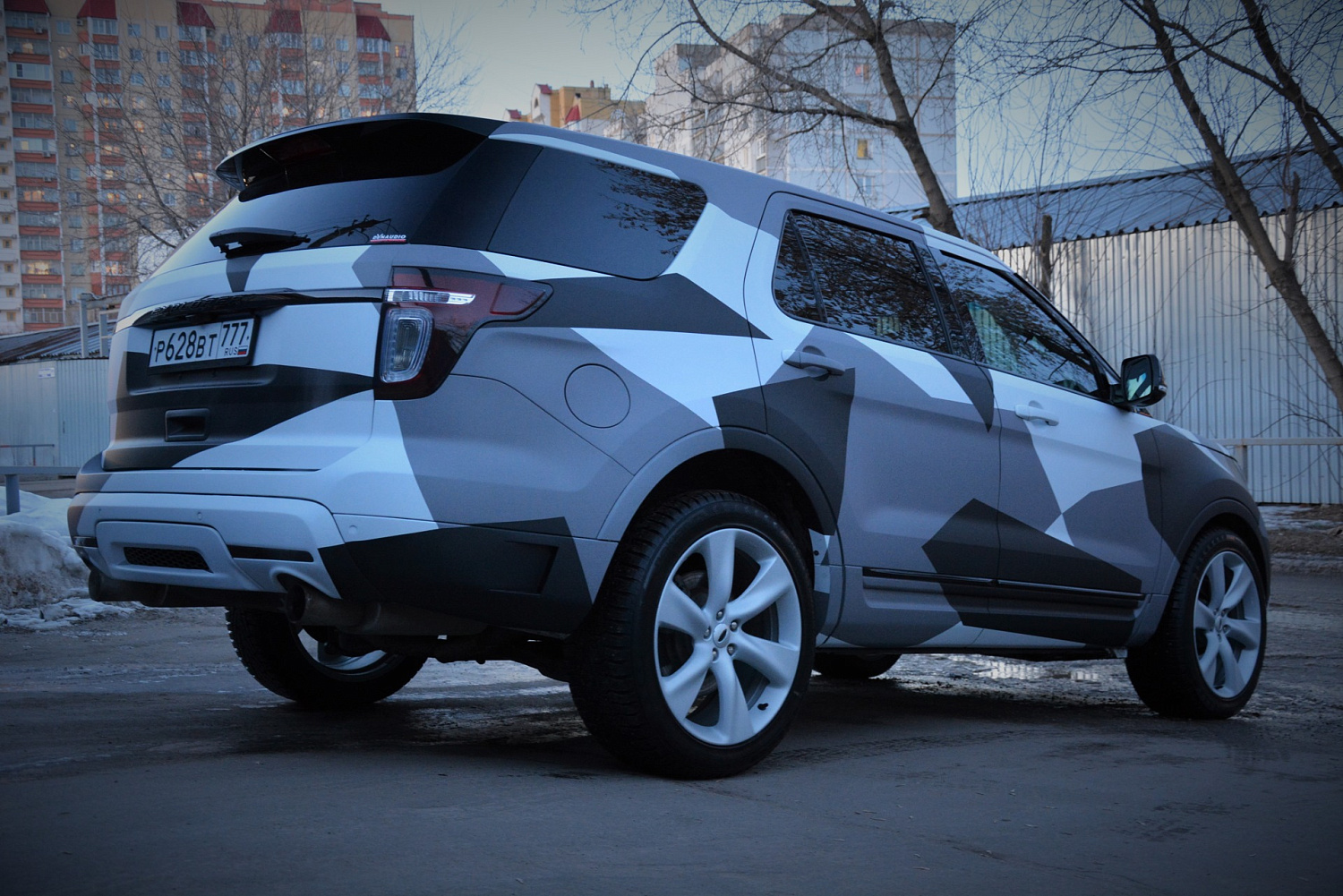 Оклейка Ford Explorer