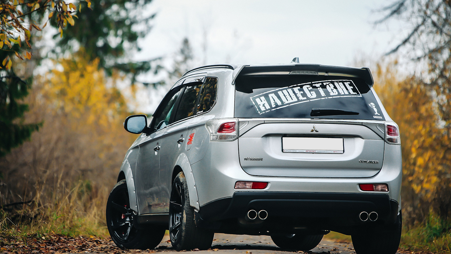 Оклейка Mitsubishi Outlander