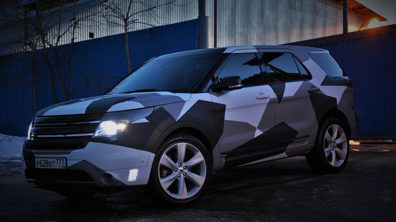 Оклейка Ford Explorer