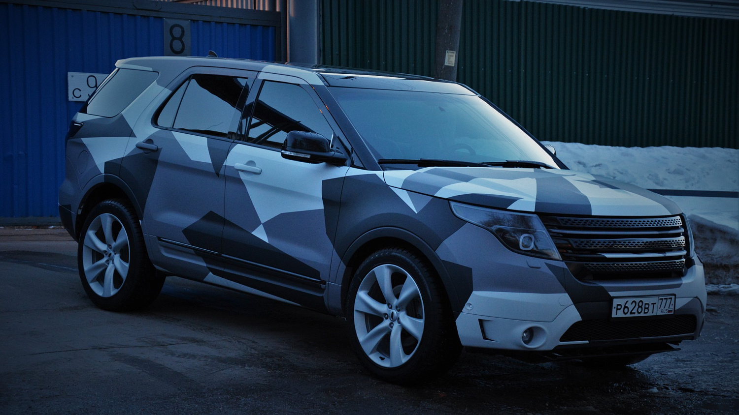 Оклейка Ford Explorer