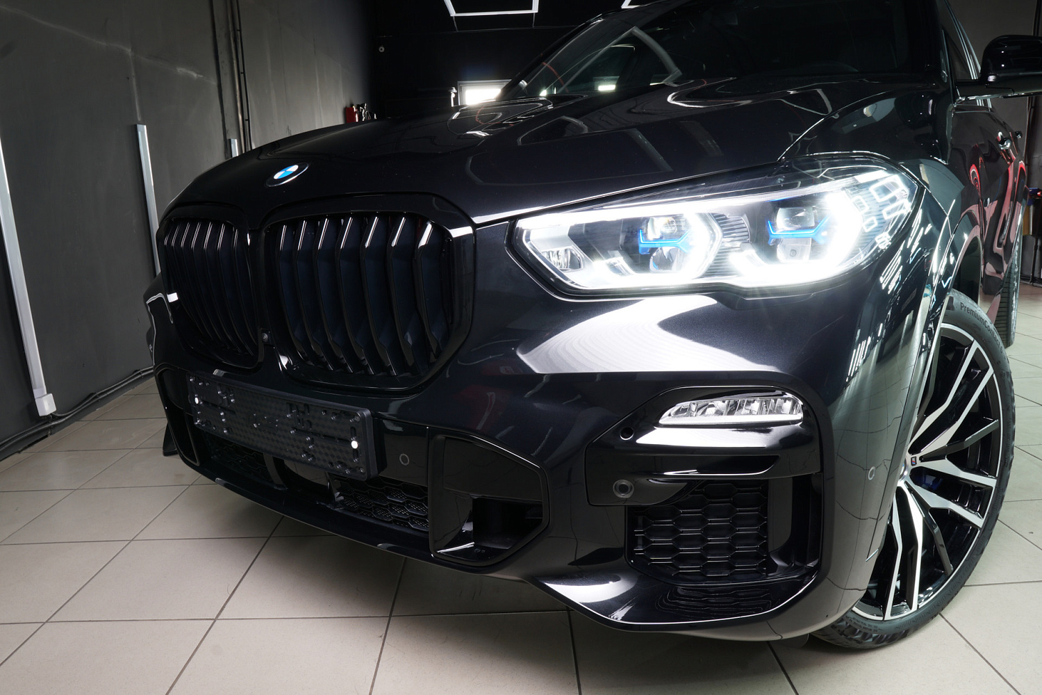 Оклейка пленкой BMW X6