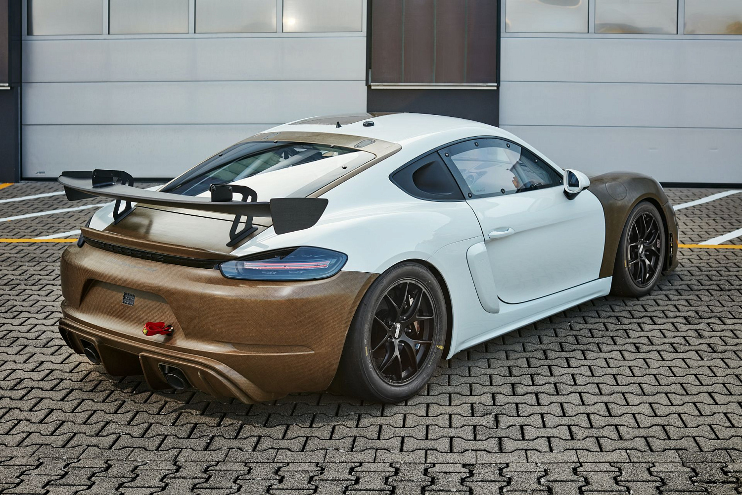 Оклейка Porsche Cayman