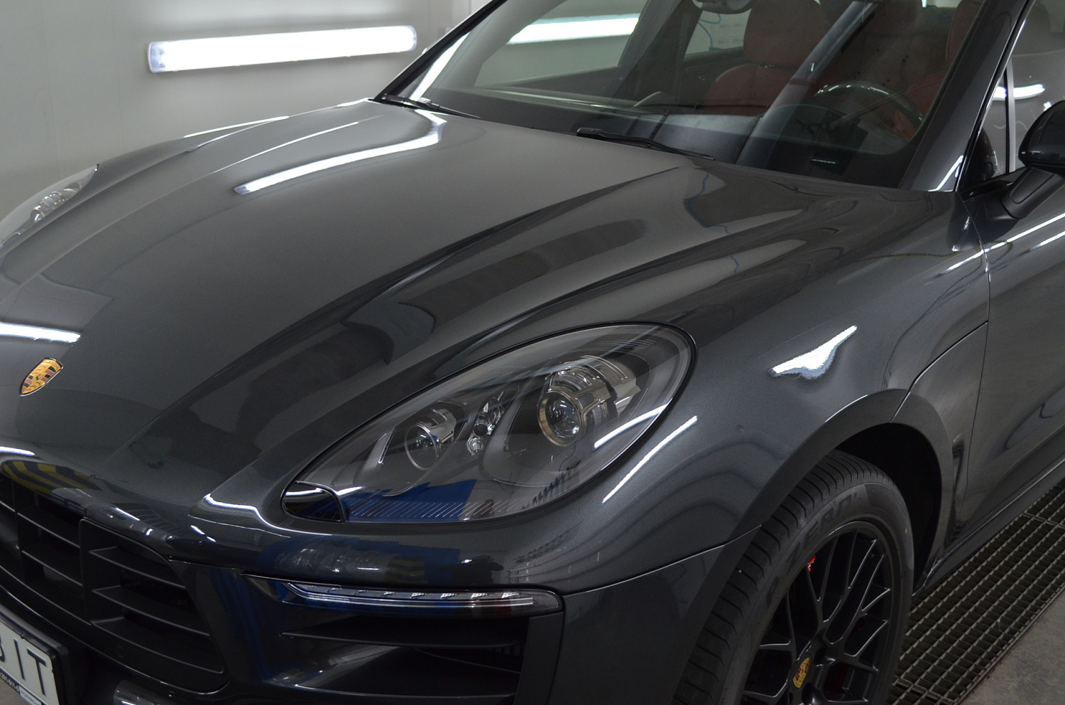 Оклейка Porsche Macan